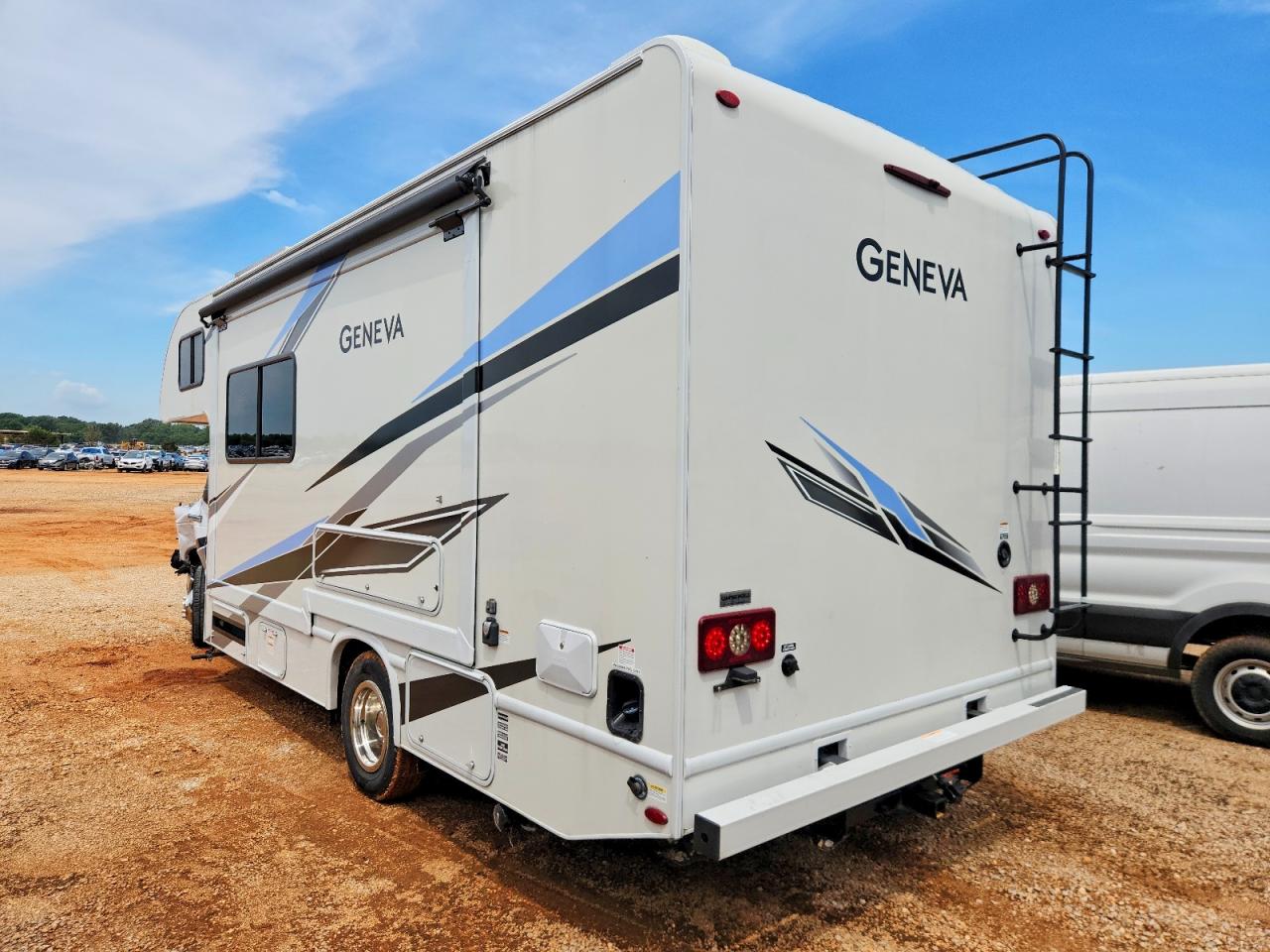 2023 FORD UNKNOWN E450 SUPER DUTY CUTAWAY VAN — снимка 3