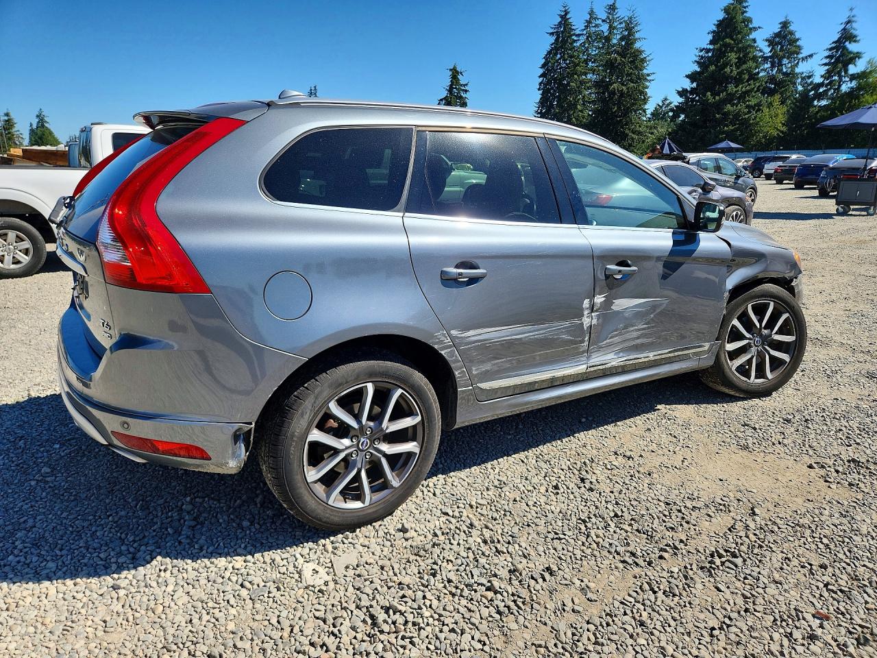 2017 VOLVO XC60 T6 DYNAMIC — снимка 3