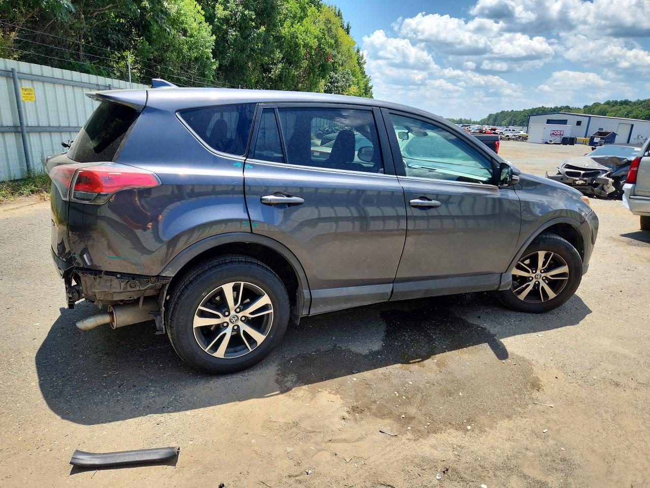 2018 TOYOTA RAV4 XLE — снимка 3