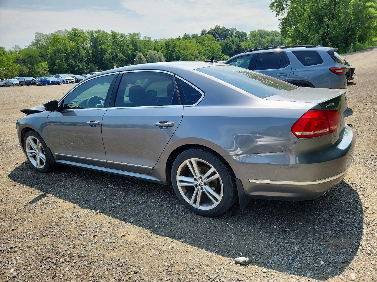 2015 VOLKSWAGEN PASSAT SEL — снимка 2
