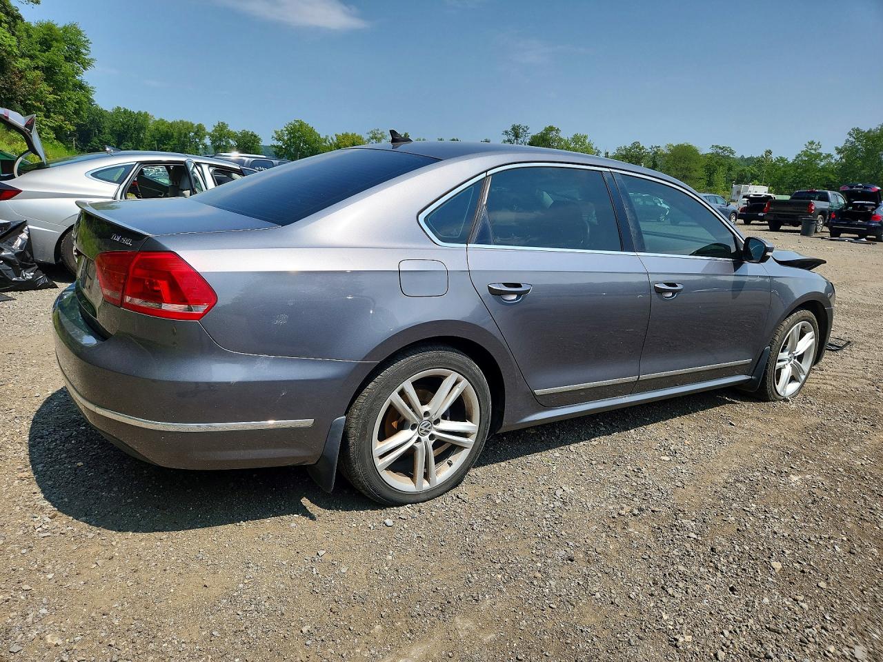 2015 VOLKSWAGEN PASSAT SEL — снимка 3