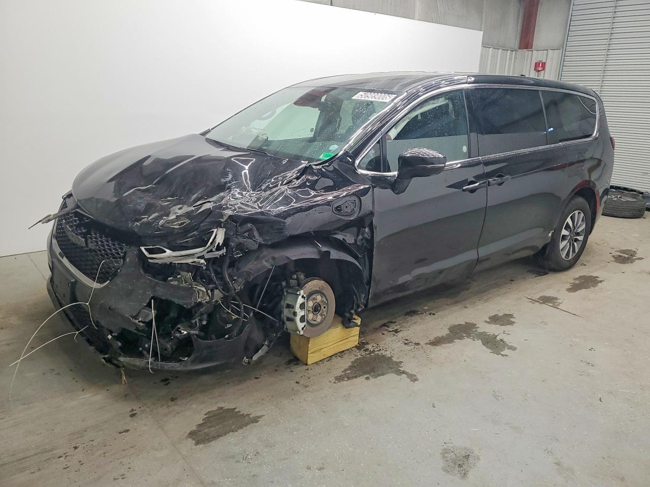 2025 CHRYSLER PACIFICA HYBRID SELECT