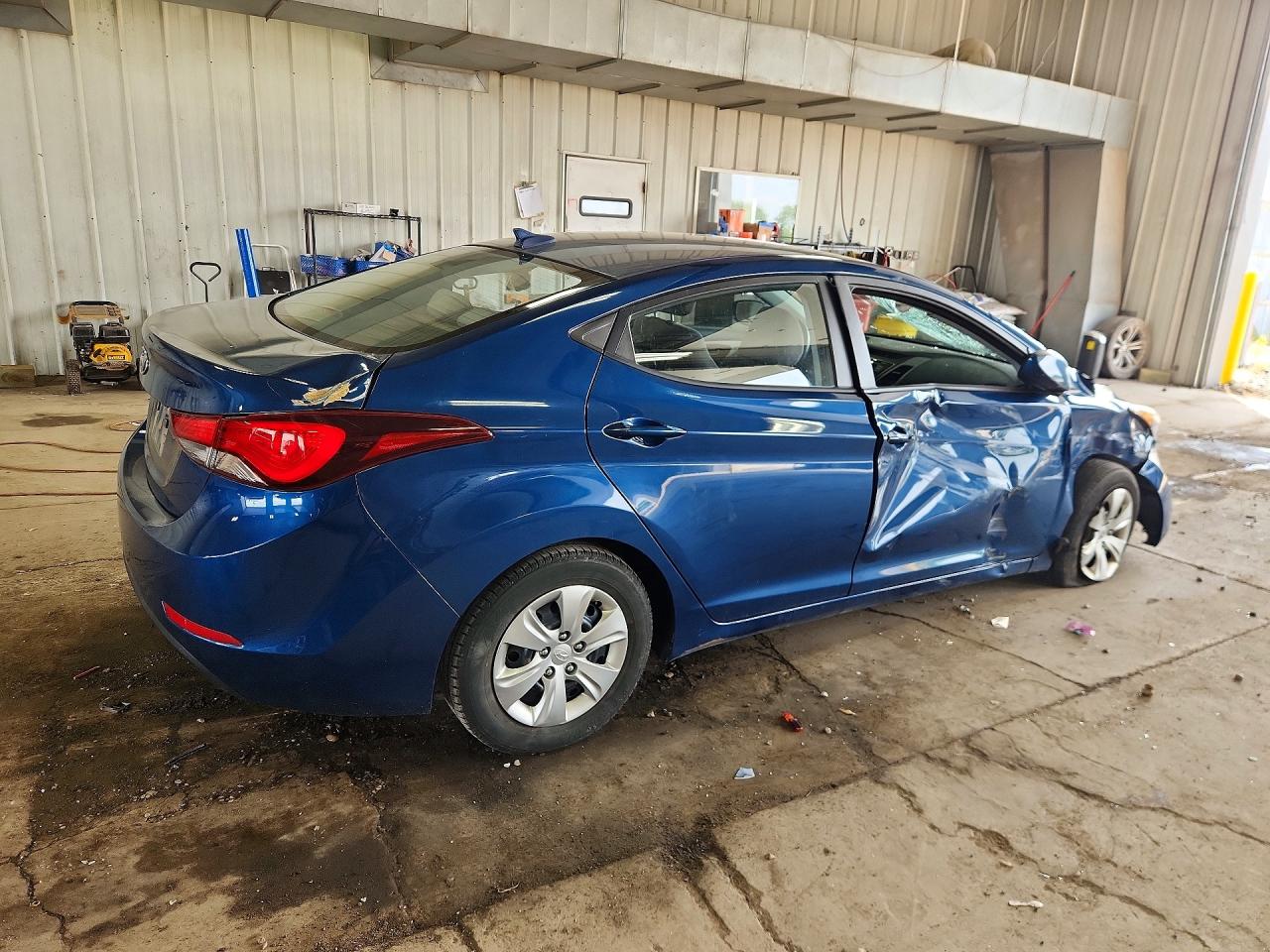 2016 HYUNDAI ELANTRA SE — снимка 3