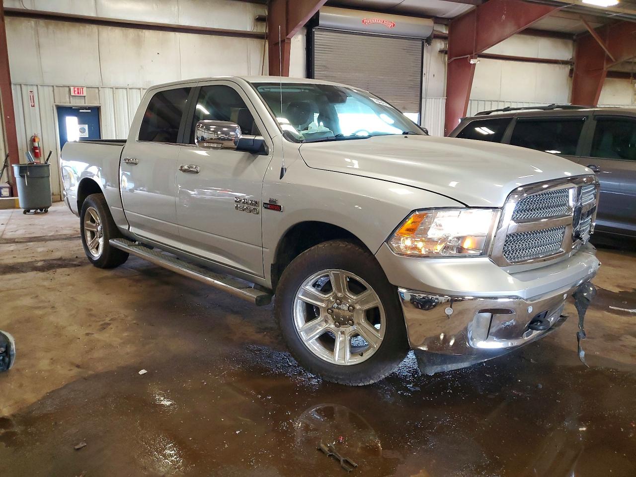 2017 RAM 1500 SLT — снимка 4