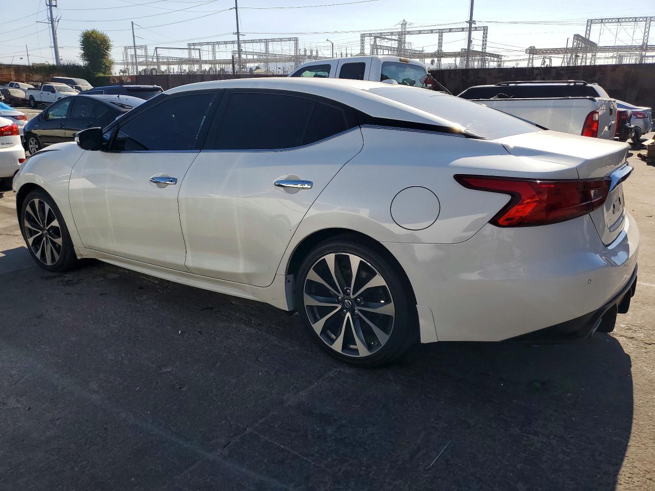 2017 NISSAN MAXIMA 3.5 SR — снимка 2