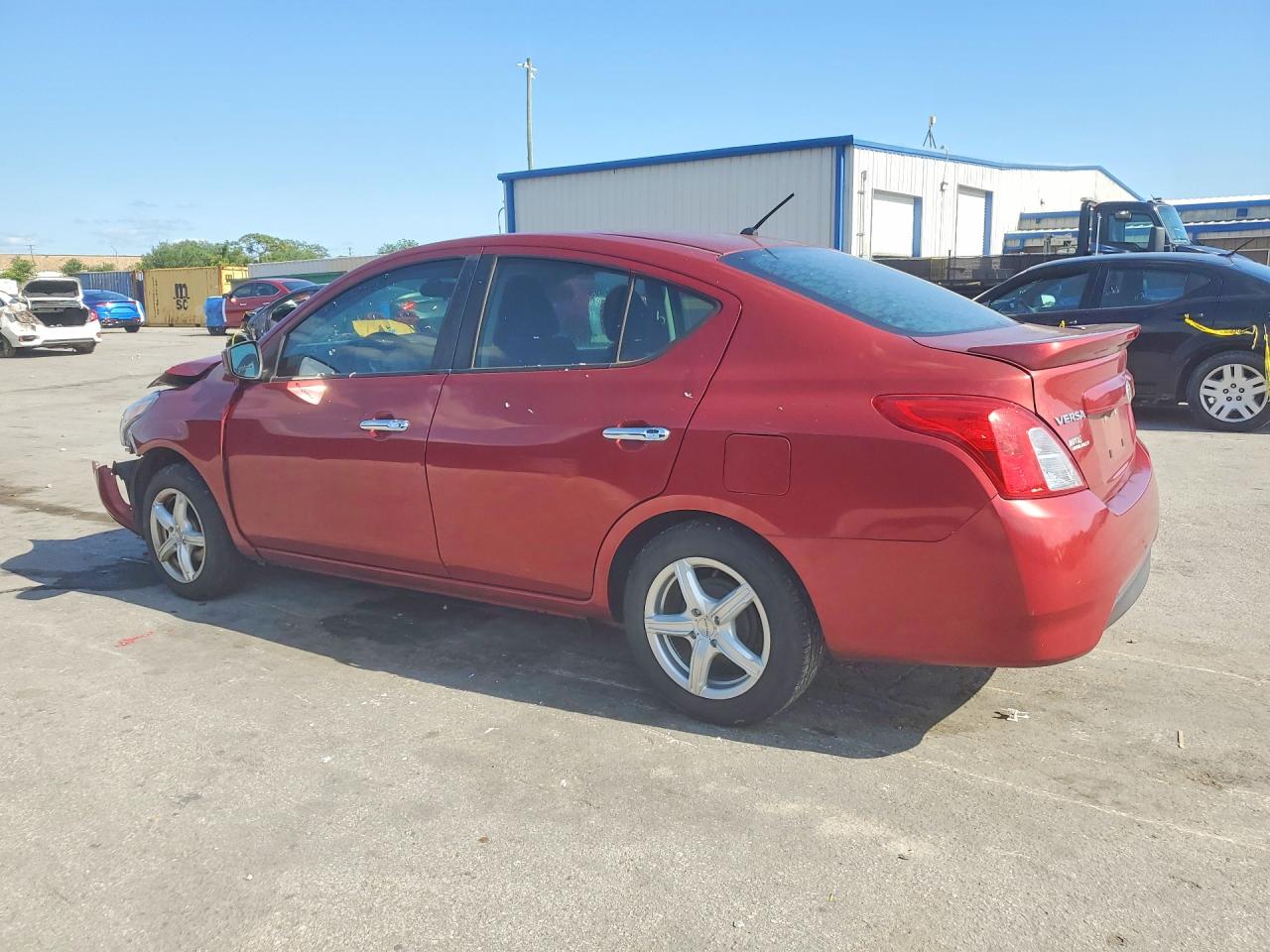 2017 NISSAN VERSA 1.6 SV — снимка 2