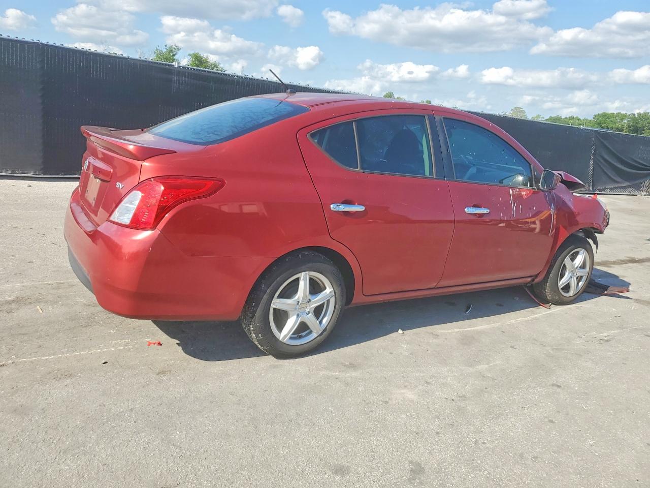 2017 NISSAN VERSA 1.6 SV — снимка 3