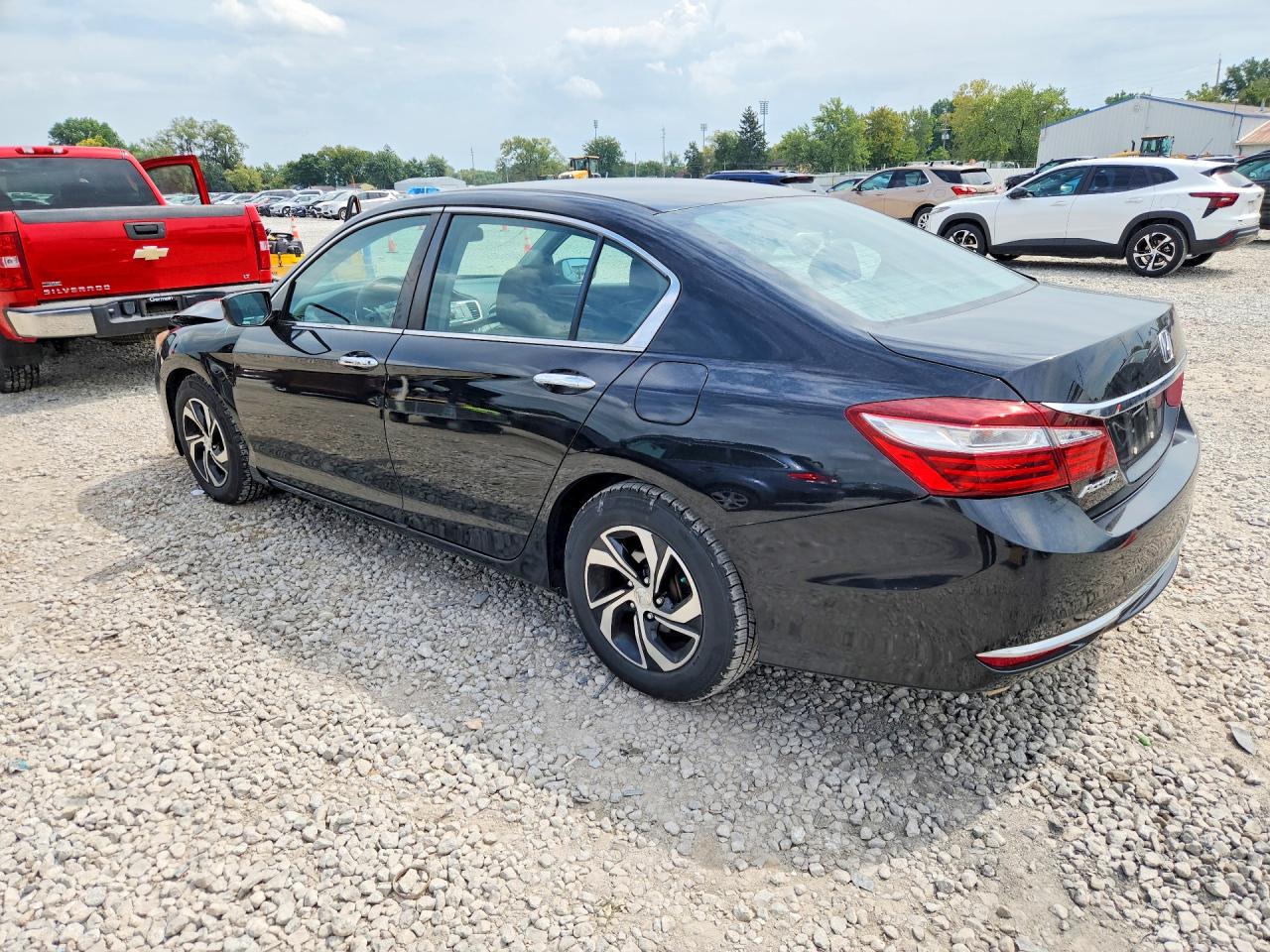 2017 HONDA ACCORD LX — снимка 2