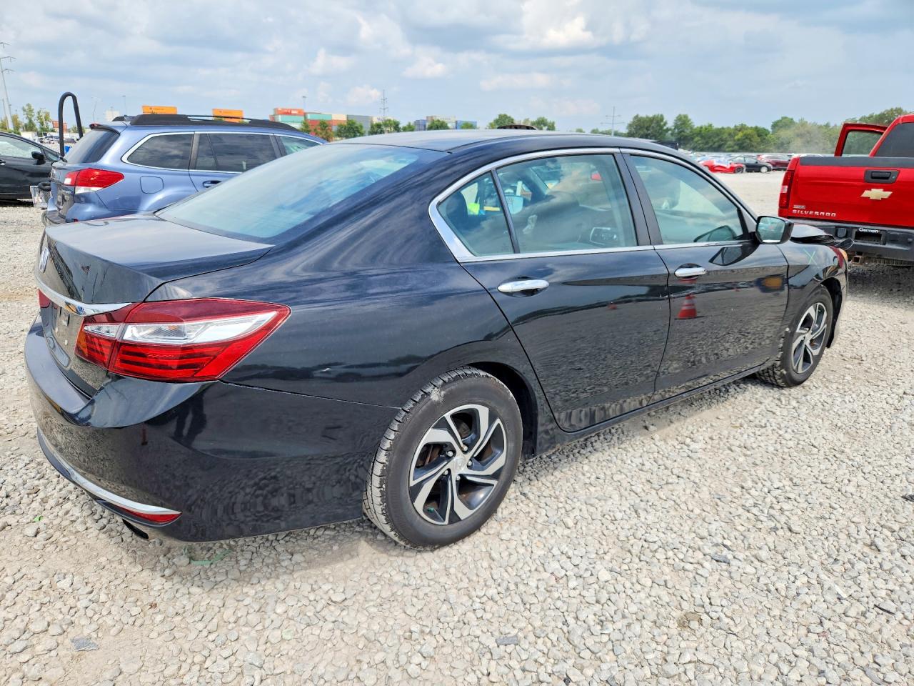2017 HONDA ACCORD LX — снимка 3