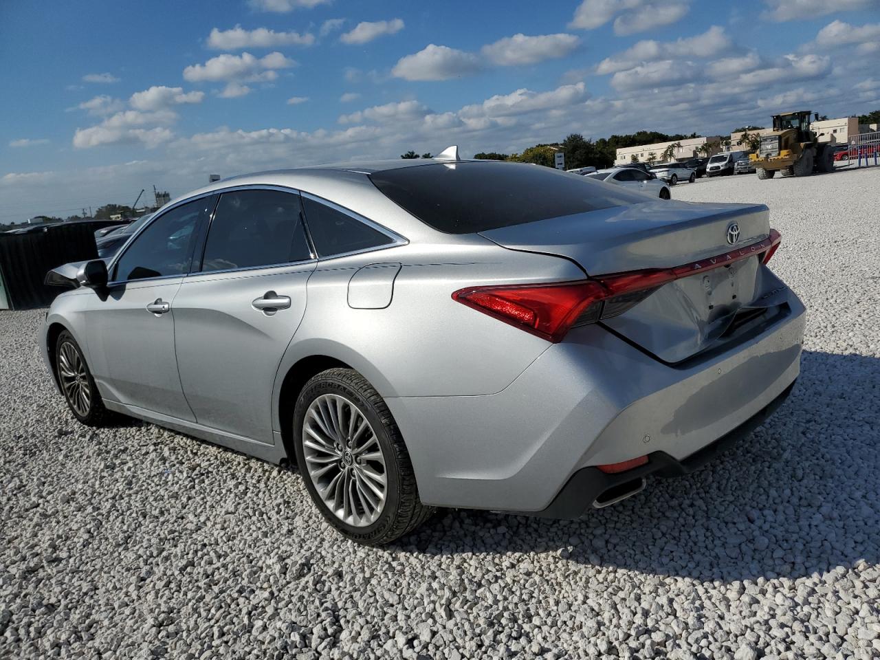2021 TOYOTA AVALON LIMITED — снимка 2