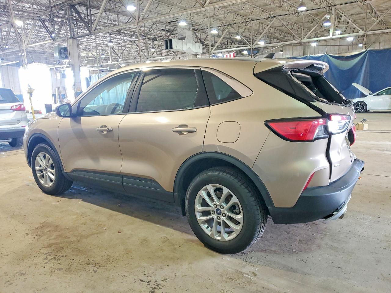 2020 FORD ESCAPE SE — снимка 2