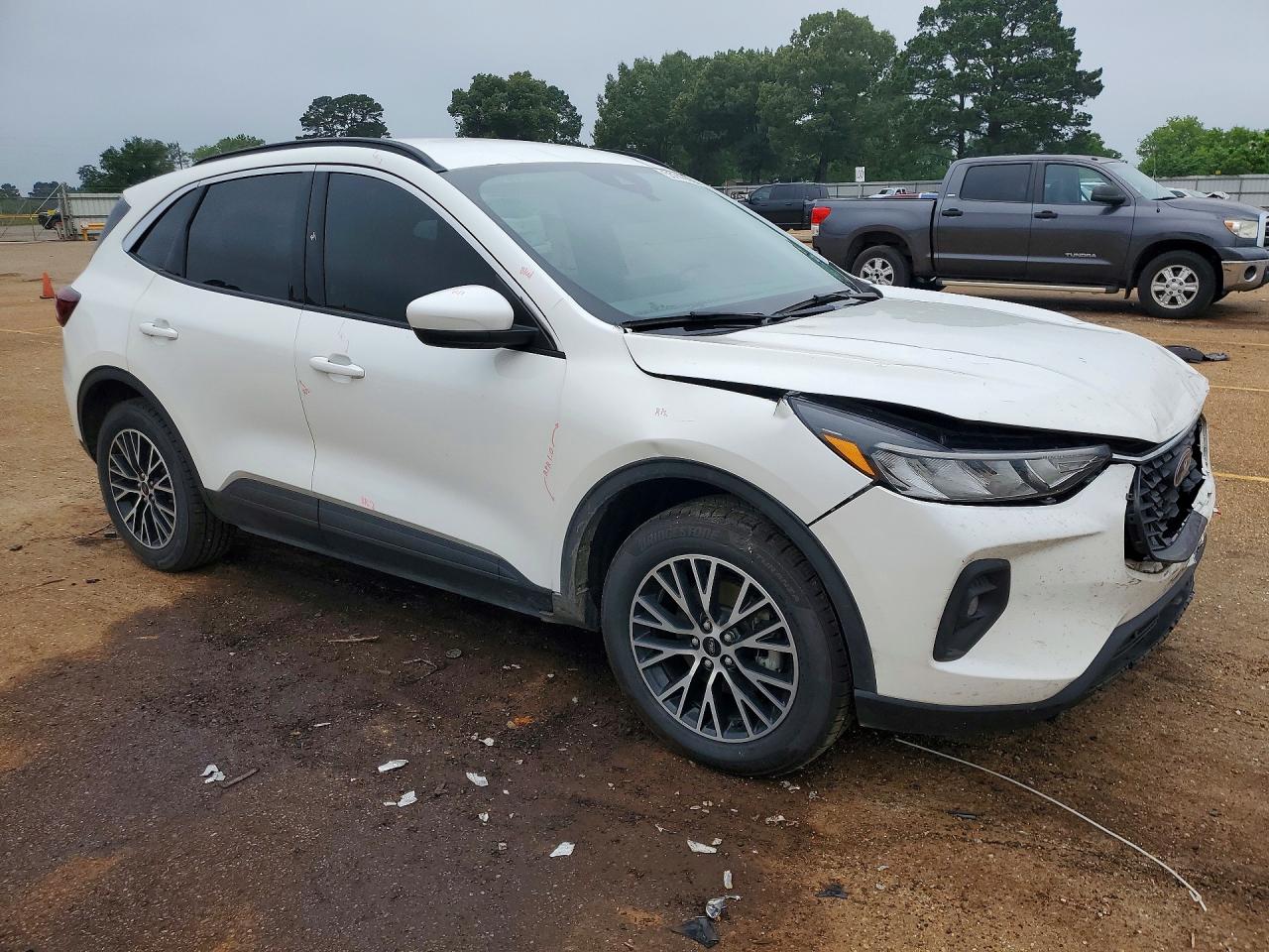 2023 FORD ESCAPE — снимка 4