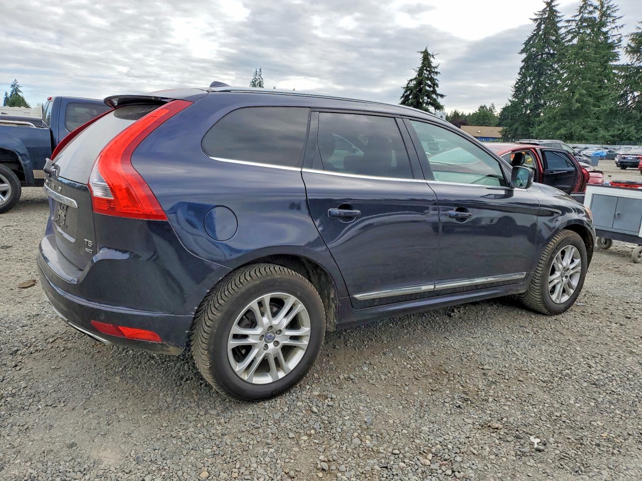2016 VOLVO XC60 T5 PREMIER — снимка 3