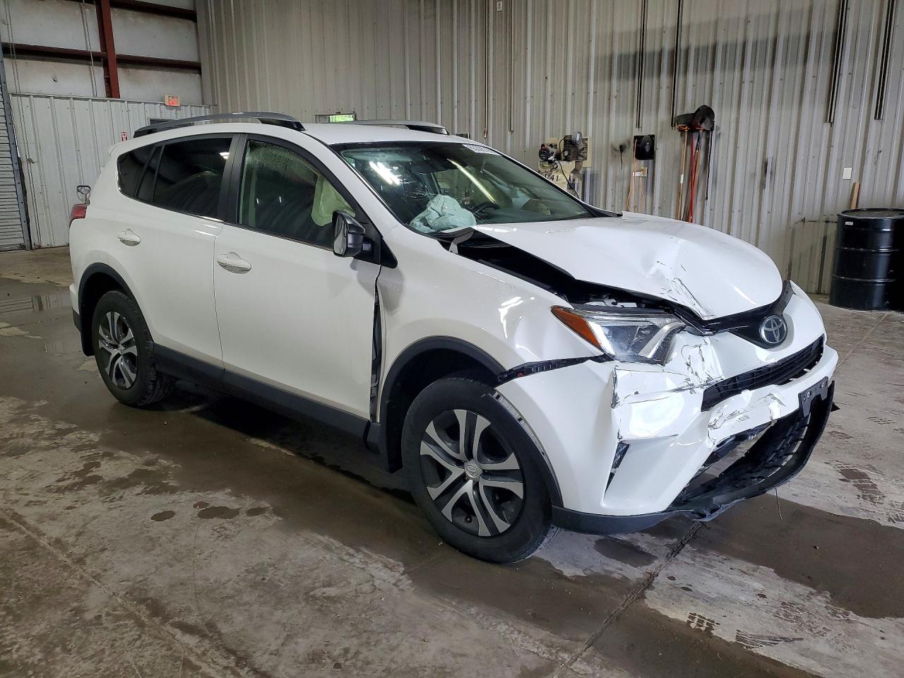2018 TOYOTA RAV4 LE — снимка 4