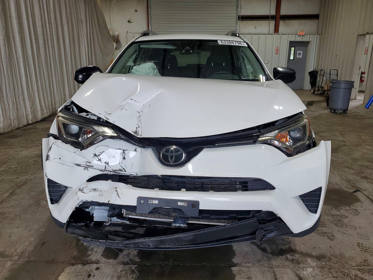 2018 TOYOTA RAV4 LE — снимка 5
