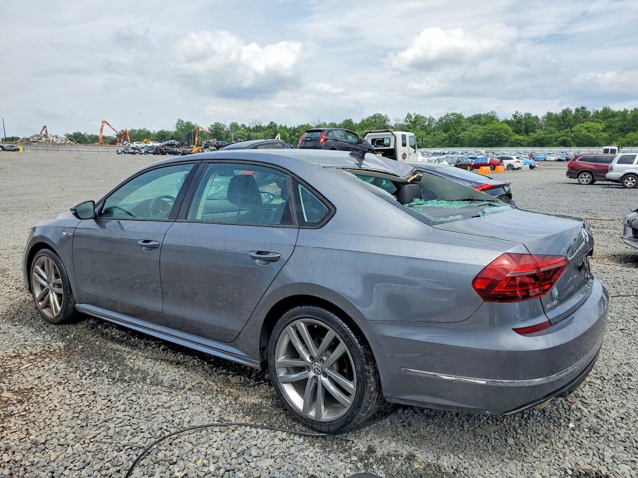 2018 VOLKSWAGEN PASSAT S — снимка 2
