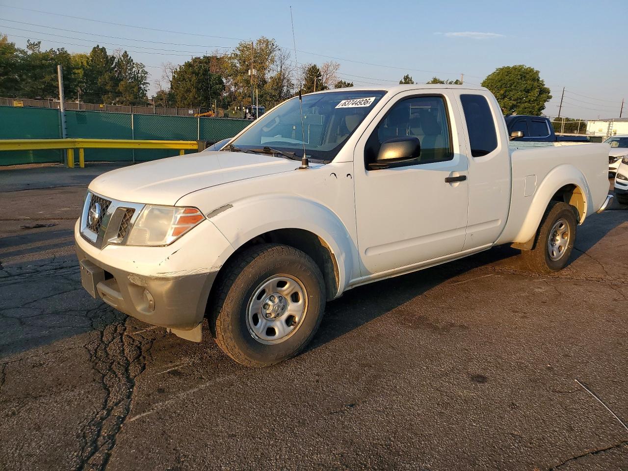 2016 NISSAN FRONTIER S