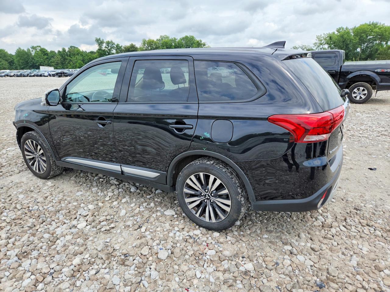2020 MITSUBISHI OUTLANDER SE — снимка 2