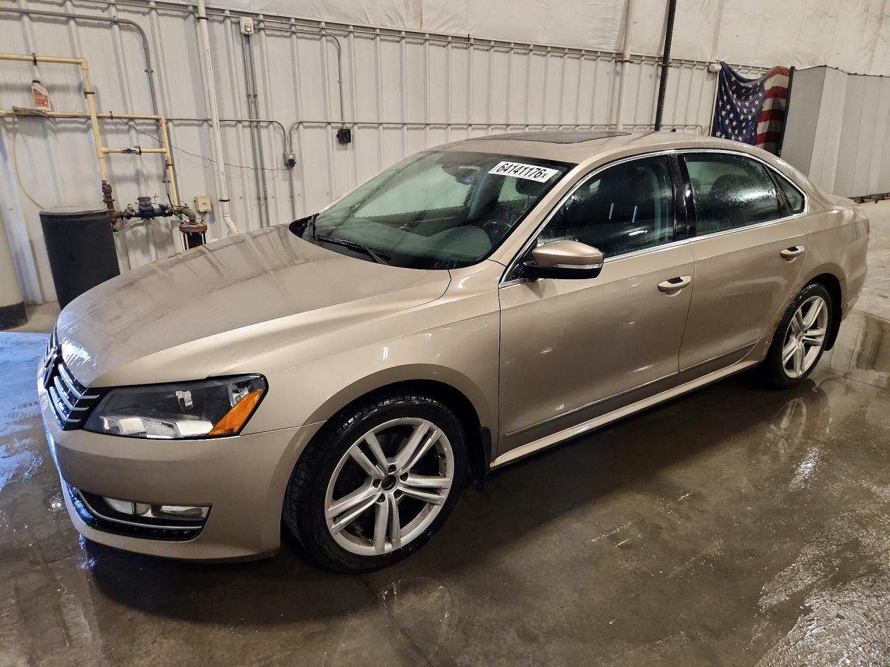 2015 VOLKSWAGEN PASSAT SEL
