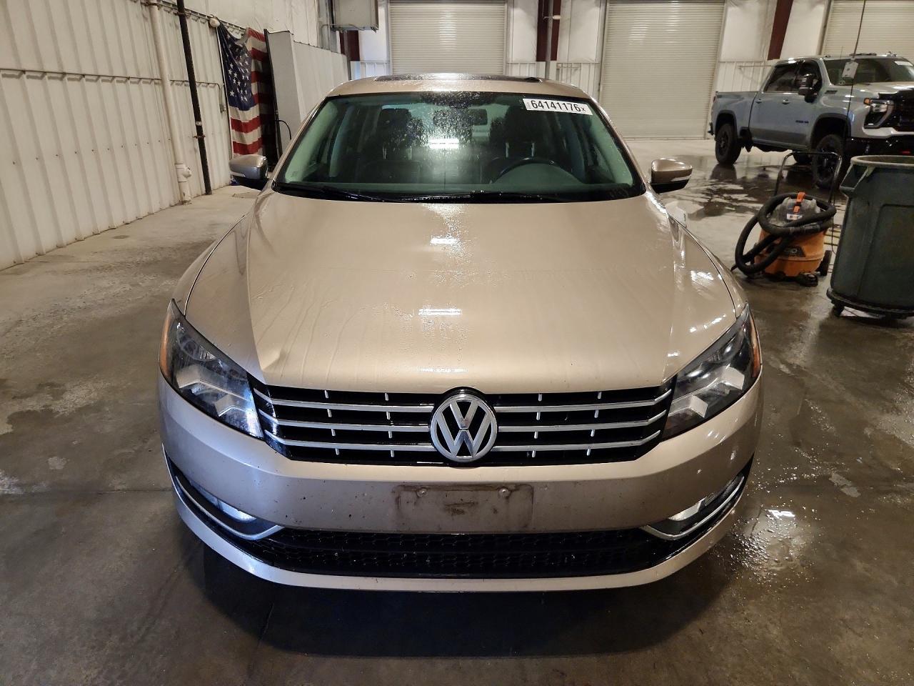 2015 VOLKSWAGEN PASSAT SEL — снимка 5