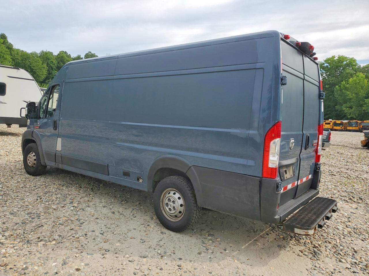 2021 RAM PROMASTER 3500 — снимка 2