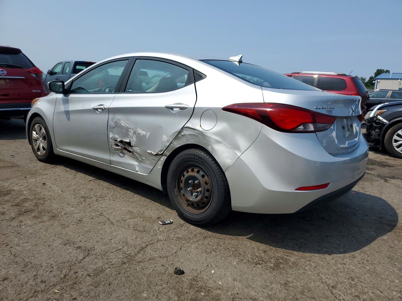 2016 HYUNDAI ELANTRA SE — снимка 2