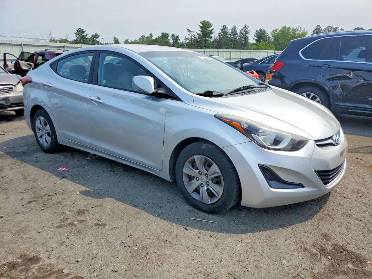 2016 HYUNDAI ELANTRA SE — снимка 4
