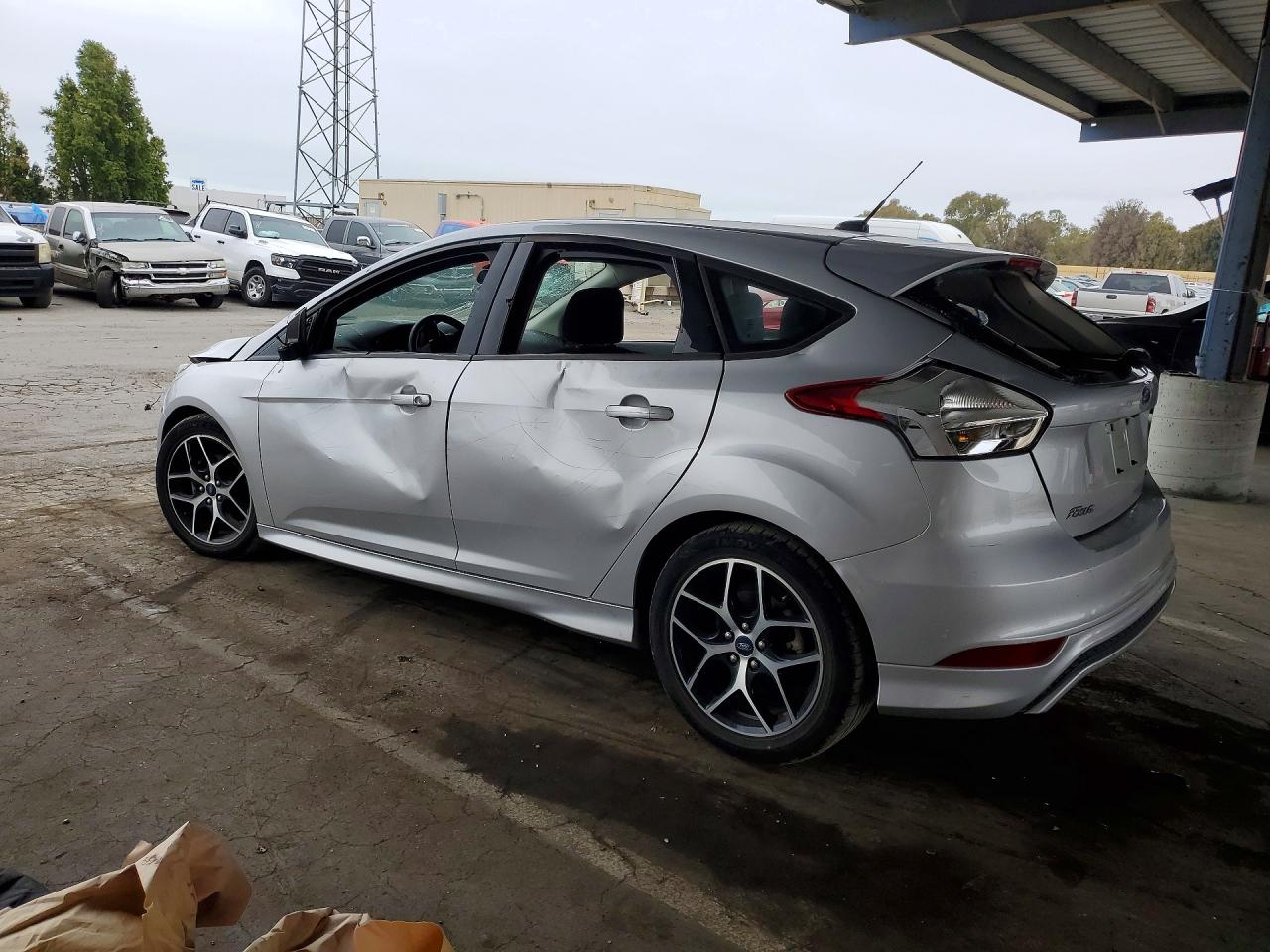 2016 FORD FOCUS SE — снимка 2