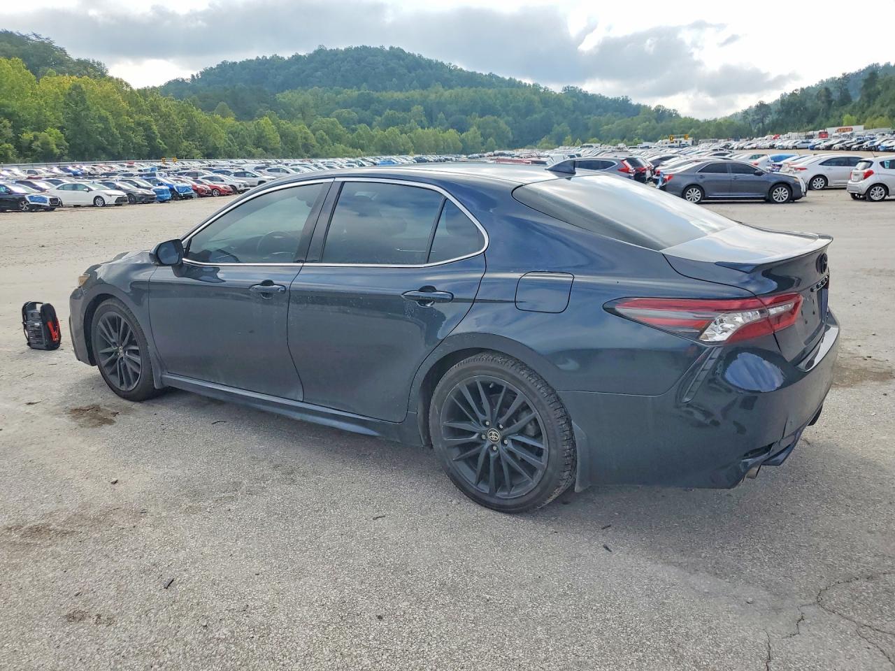 2021 TOYOTA CAMRY XSE — снимка 2