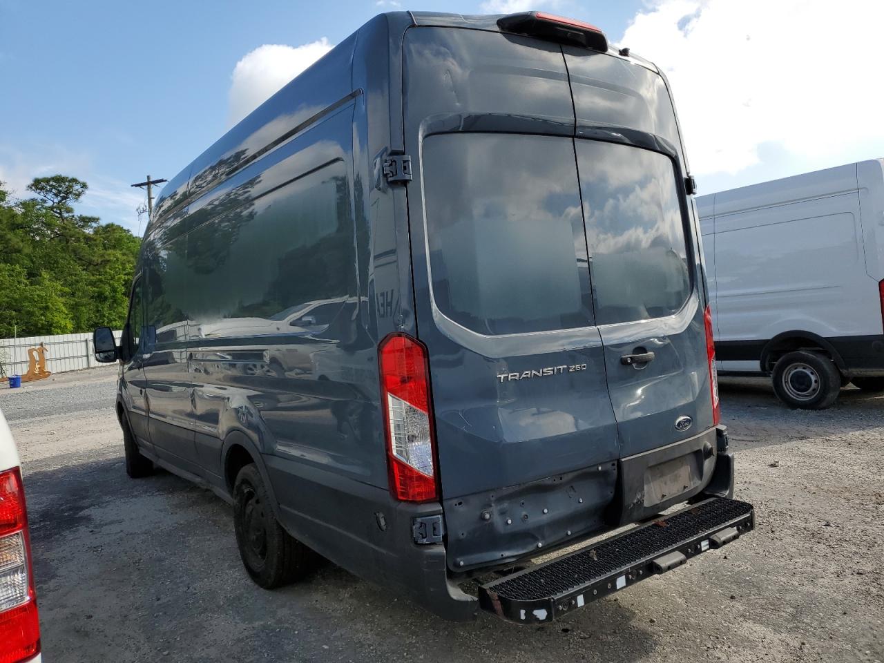 2020 FORD TRANSIT T-250 — снимка 2