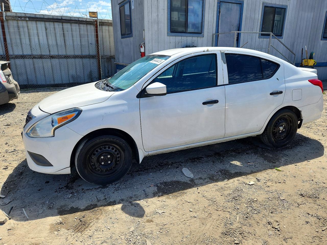 2017 NISSAN VERSA 1.6 S PLUS