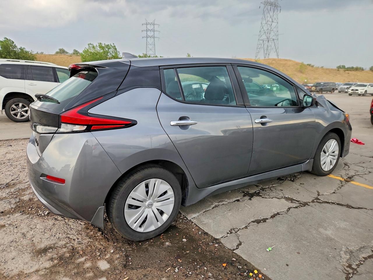 2025 NISSAN LEAF S — снимка 3