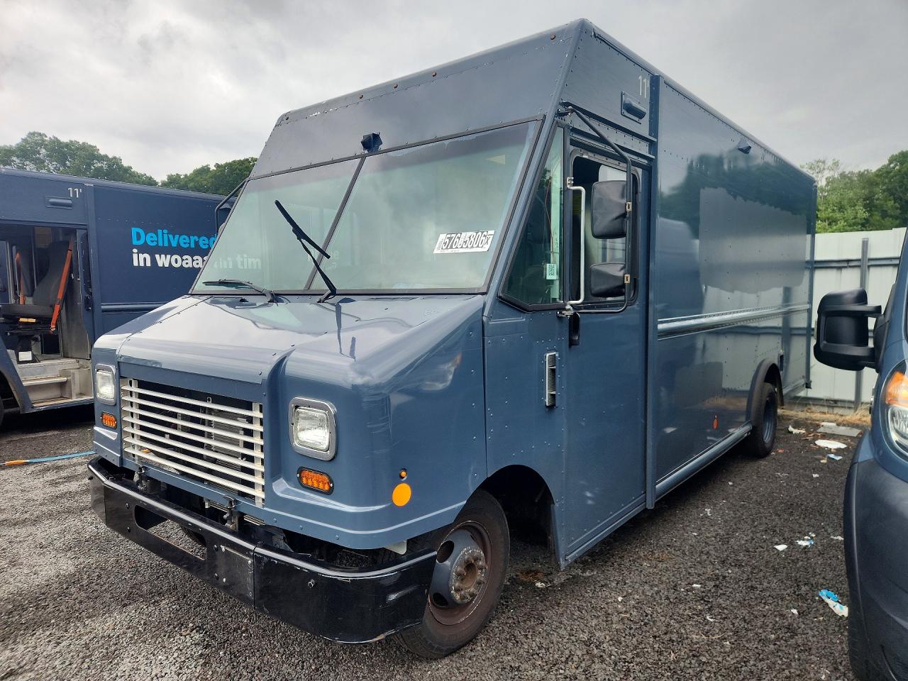 2019 FORD E450