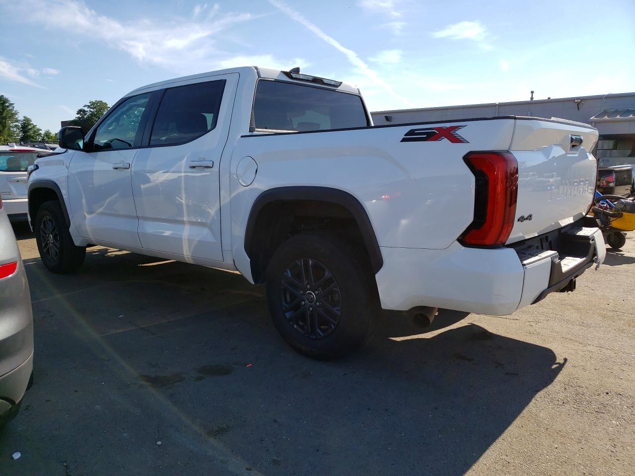 2024 TOYOTA TUNDRA SR5 — снимка 2