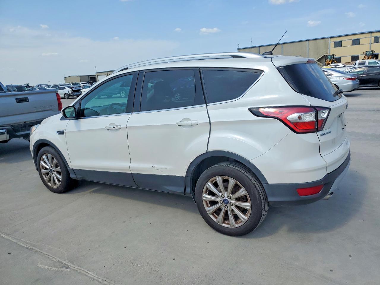 2017 FORD ESCAPE TITANIUM — снимка 2