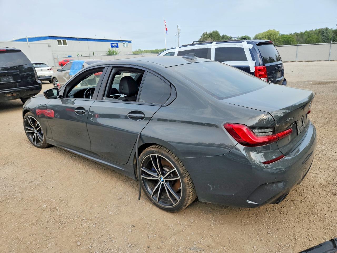 2019 BMW 330XI — снимка 2