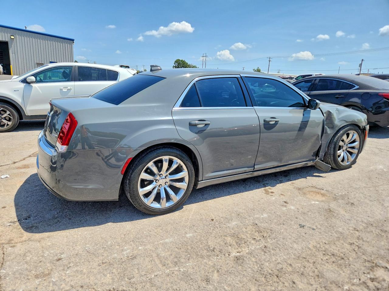2017 CHRYSLER 300 LIMITED — снимка 3