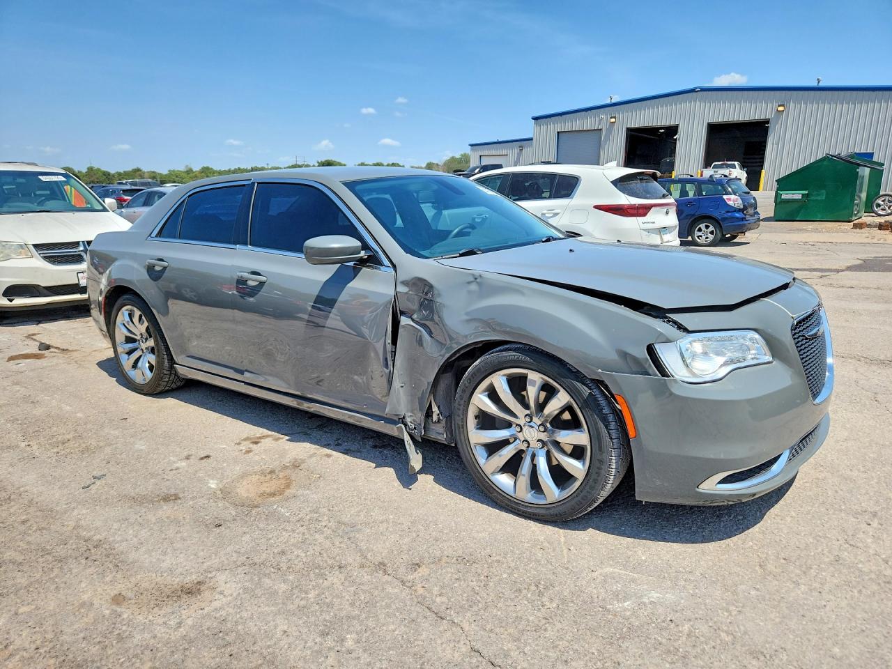2017 CHRYSLER 300 LIMITED — снимка 4