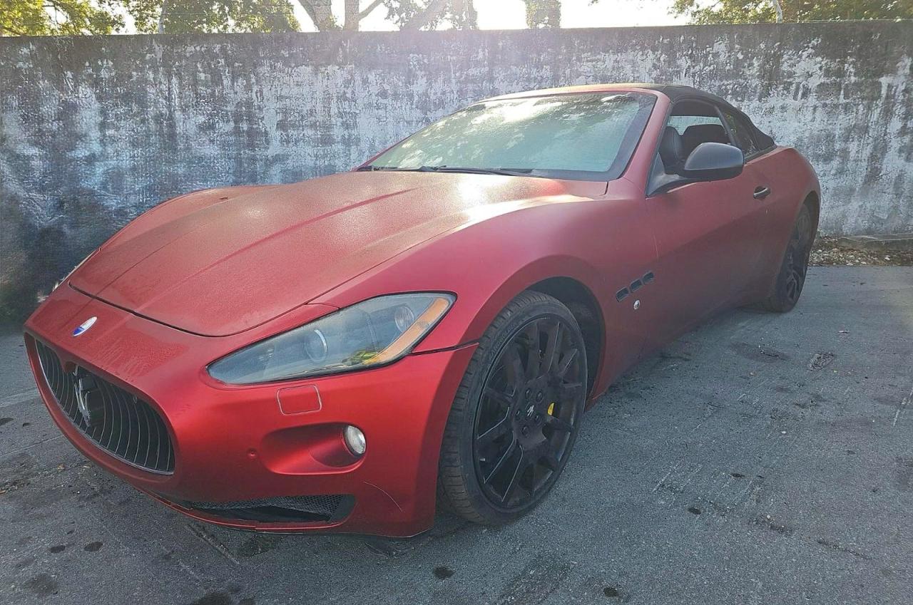 2011 MASERATI GRANTURISMO S