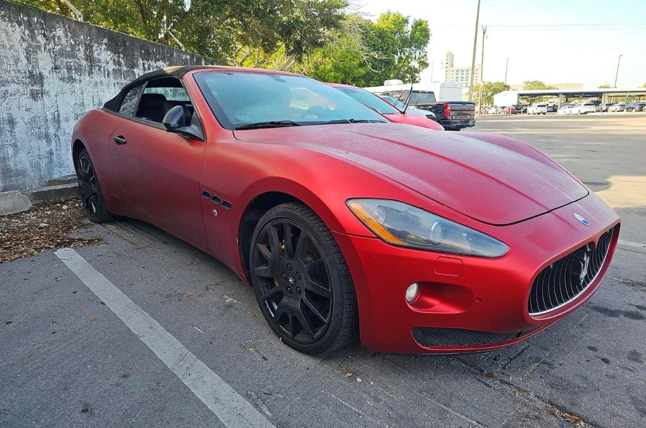2011 MASERATI GRANTURISMO S — снимка 2