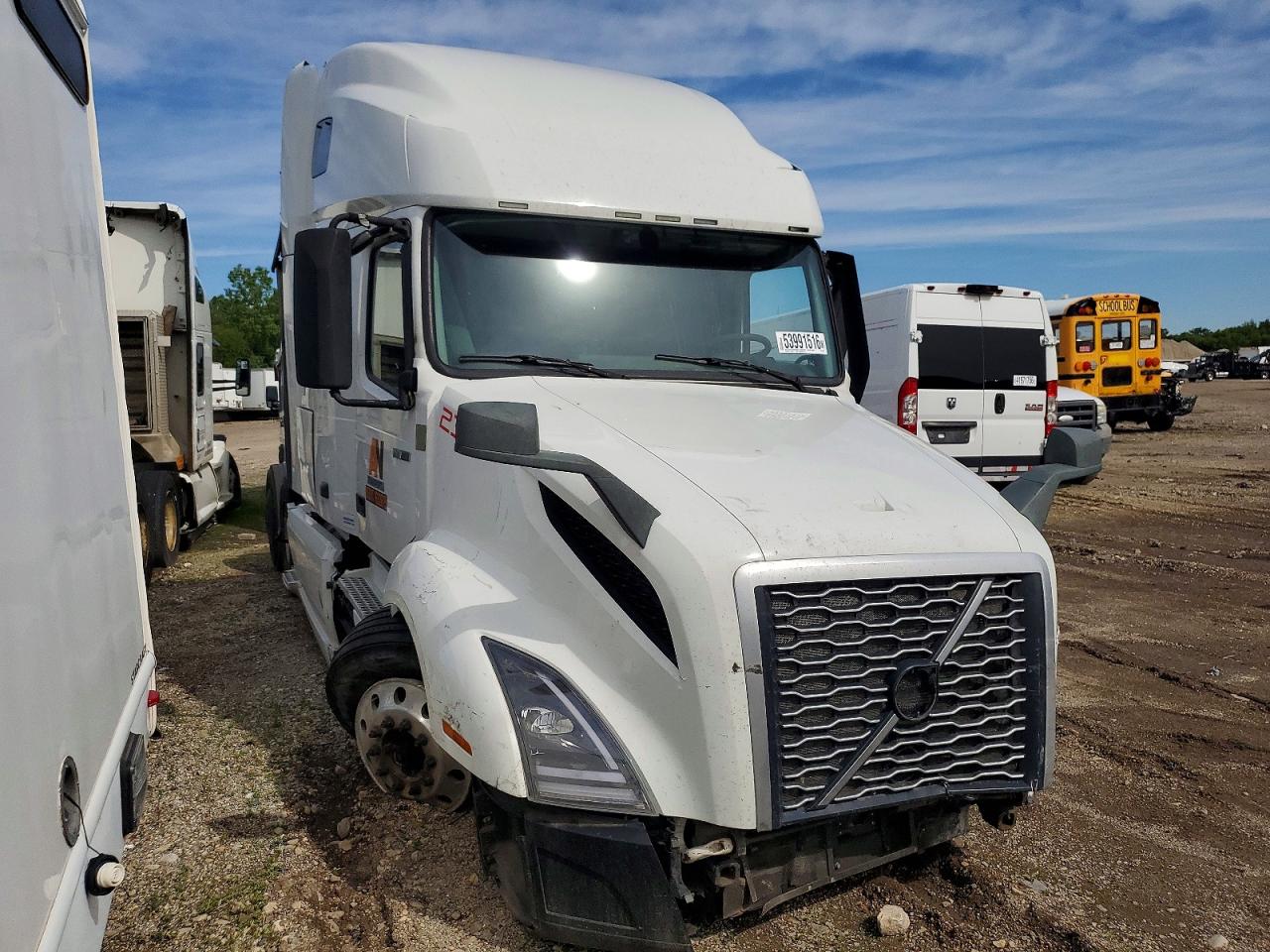 2019 VOLVO VNL