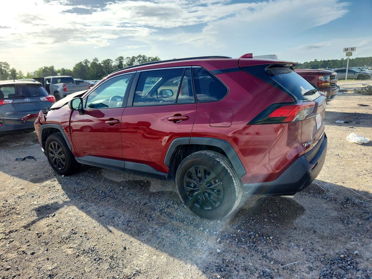 2019 TOYOTA RAV4 LE — снимка 2