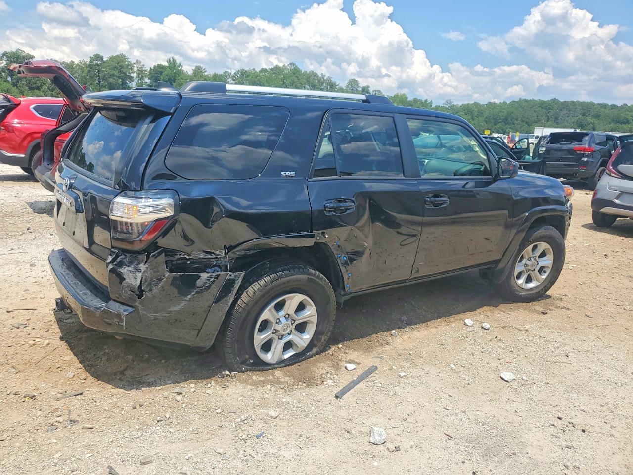2024 TOYOTA 4RUNNER SR5 — снимка 3