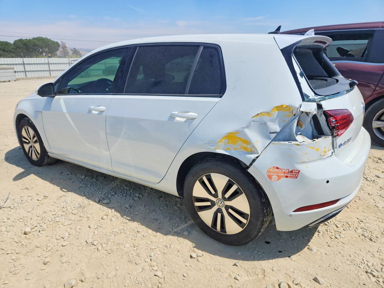2017 VOLKSWAGEN E-GOLF SEL PREMIUM — снимка 2