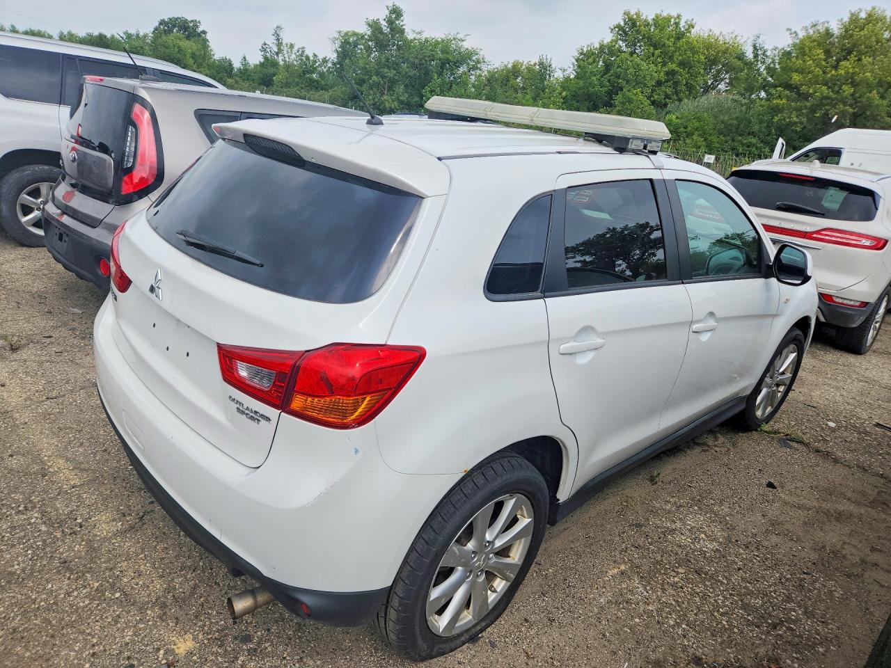 2015 MITSUBISHI OUTLANDER SPORT ES — снимка 3
