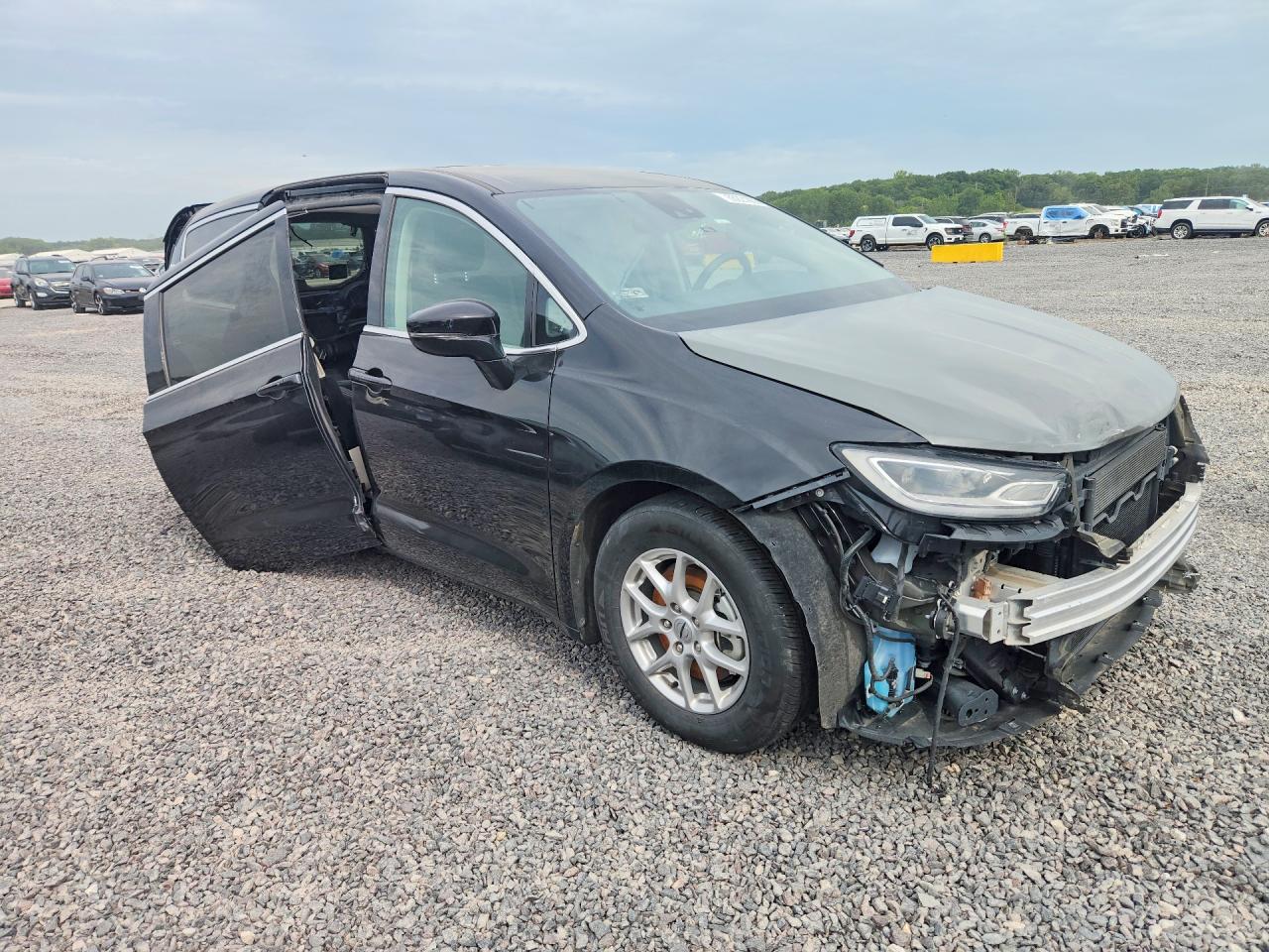 2024 CHRYSLER PACIFICA TOURING L — снимка 4