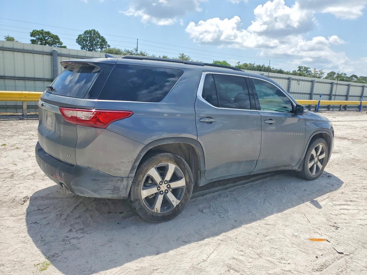 2020 CHEVROLET TRAVERSE LT — снимка 3