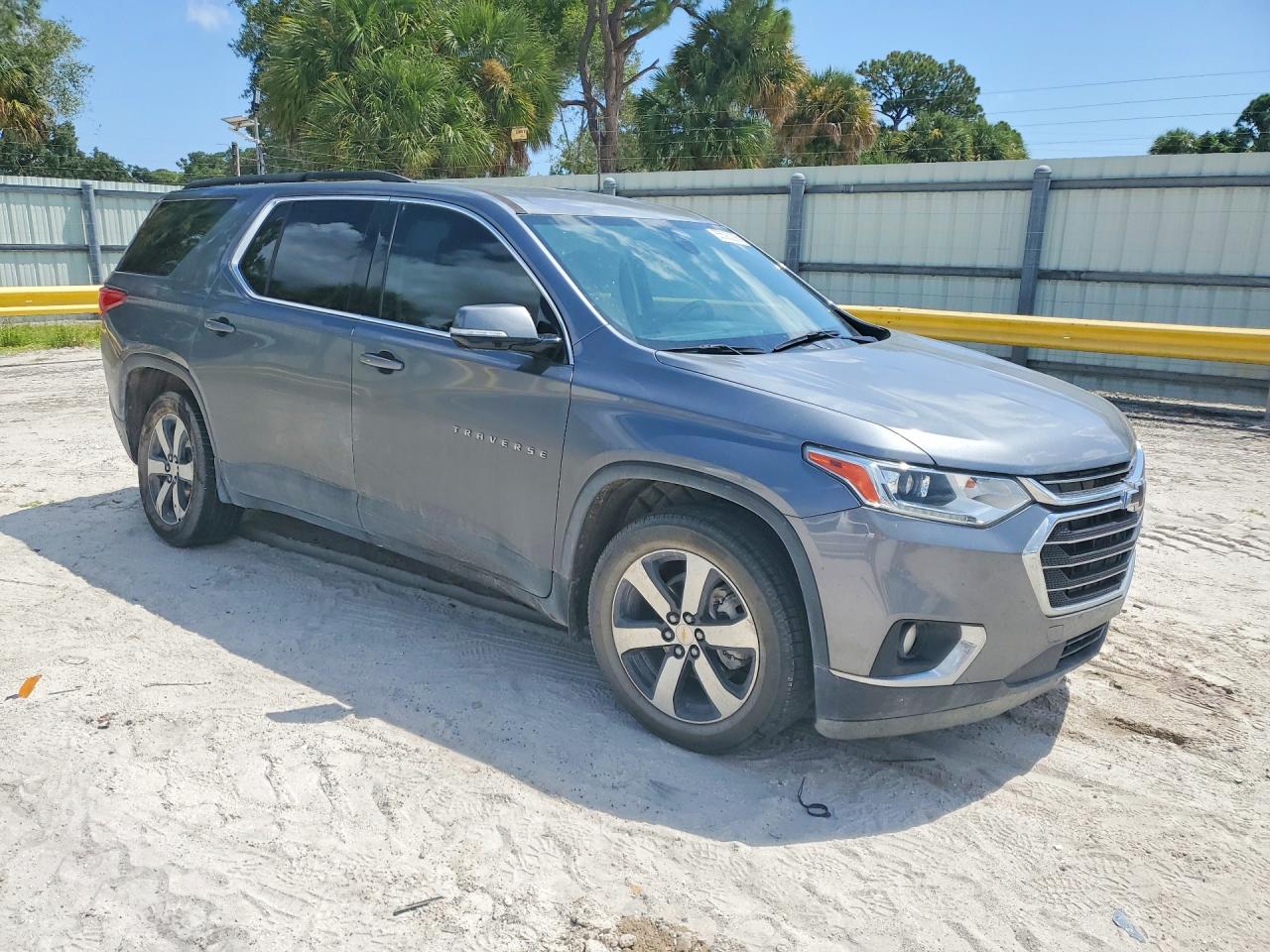 2020 CHEVROLET TRAVERSE LT — снимка 4
