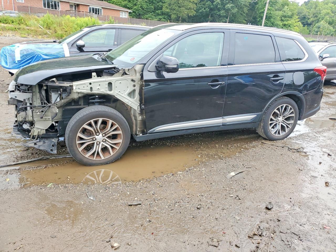 2017 MITSUBISHI OUTLANDER SE