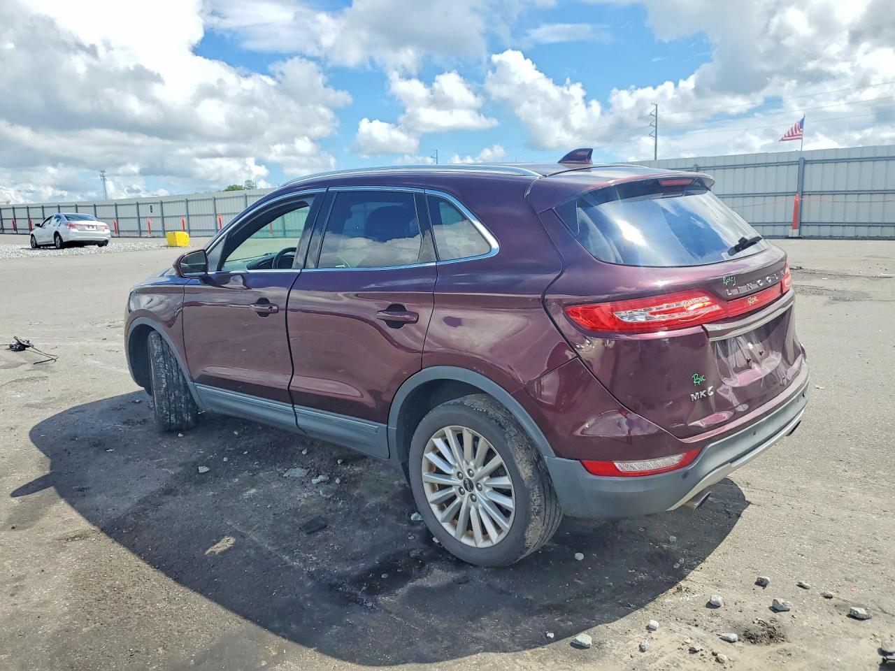 2019 LINCOLN MKC — снимка 2